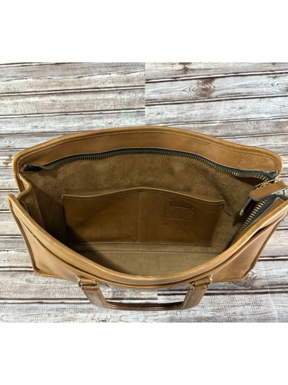 Coach Embassy New York City Leather Briefcase color tan Vintage 1980's - Picture 3 of 11